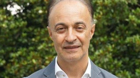 Addio all’addetto stampa del Comune, Alessandro Colombo (nella foto) è morto a soli 62 anni. Funzionario dell’amministrazione da quasi... Addio all’addetto stampa del Comune, Alessandro Colombo (nella foto) è morto a soli 62 anni. Funzionario dell’amministrazione da quasi...