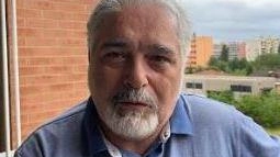 Vincenzo Forastieri è un operatore socio-sanitario, un Oss. Ha lavorato per vent’anni in posti molto particolari, "Rsd", cioè residenze... Vincenzo Forastieri è un operatore socio-sanitario, un Oss. Ha lavorato per vent’anni in posti molto particolari, "Rsd", cioè residenze...