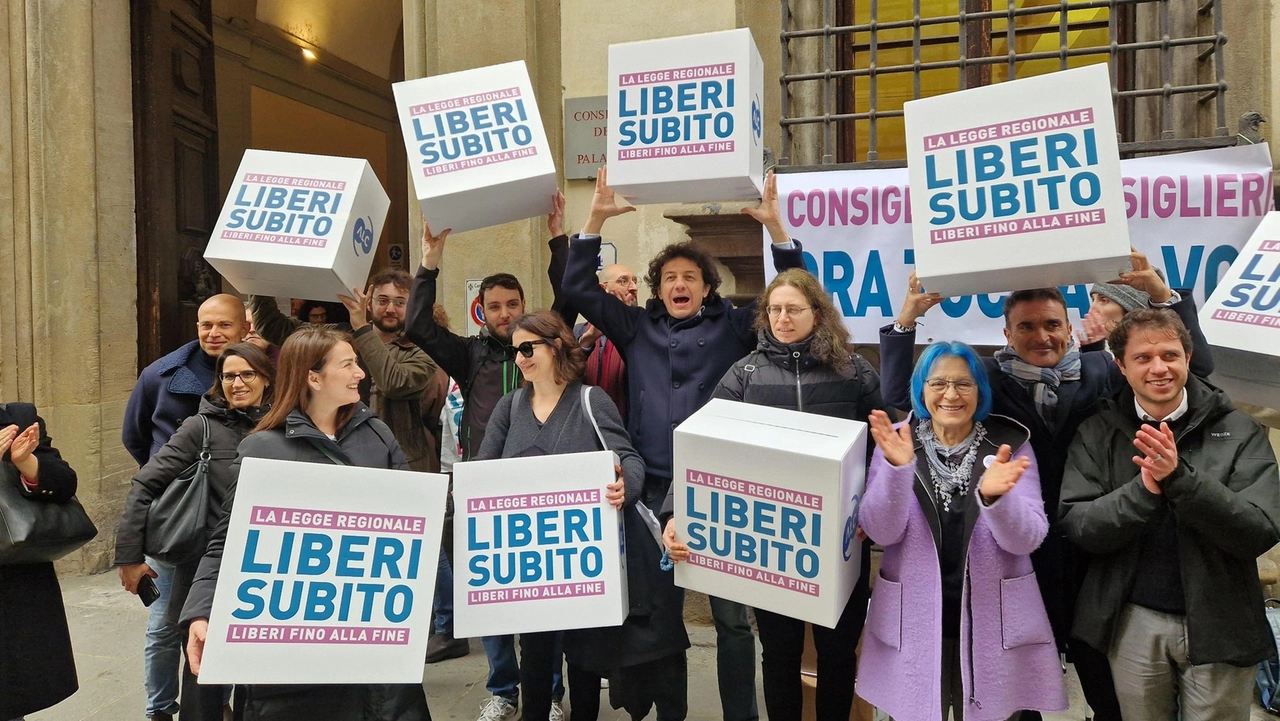Una protesta dell’associazione Luca Coscioni per una legge sul Fine Vita