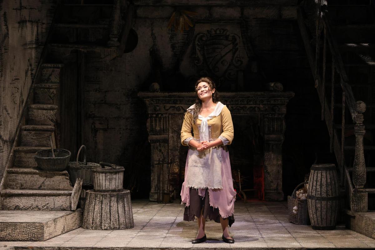 La Cenerentola alla Scala. Ritorno firmato Capuano La Cenerentola alla Scala. Ritorno firmato Capuano