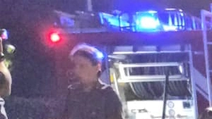 L'auto che si è schiantata nella notte L'auto che si è schiantata nella notte
