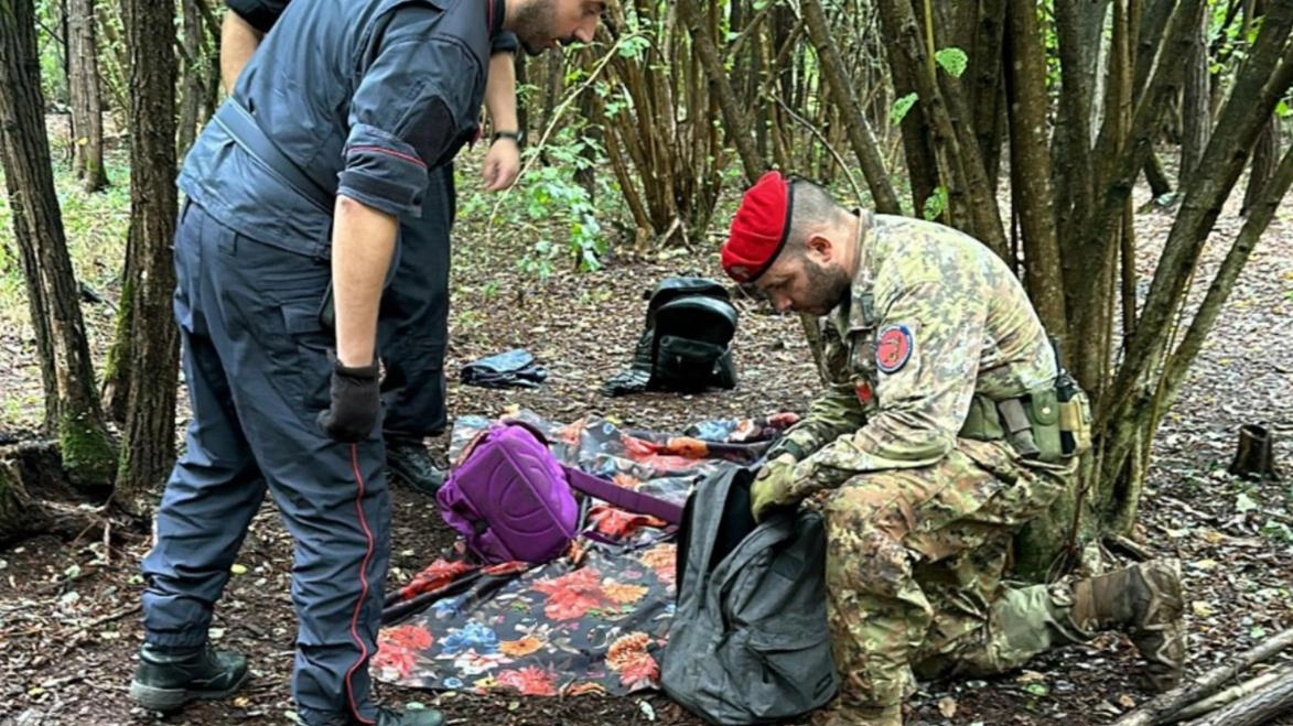 Nei giorni scorsi un uomo di 37 anni è stato ferito a una gamba da un colpo d i pistola sparato da un’auto in corsa Nei giorni scorsi un uomo di 37 anni è stato ferito a una gamba da un colpo d i pistola sparato da un’auto in corsa