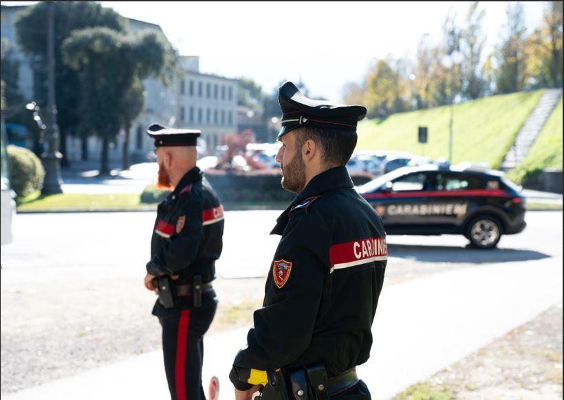 vigevano furto in un locale non trovano soldi in cassa e allora rubano superalcolici da Ilgiorno.it vigevano furto in un locale non trovano soldi in cassa e allora rubano superalcolici