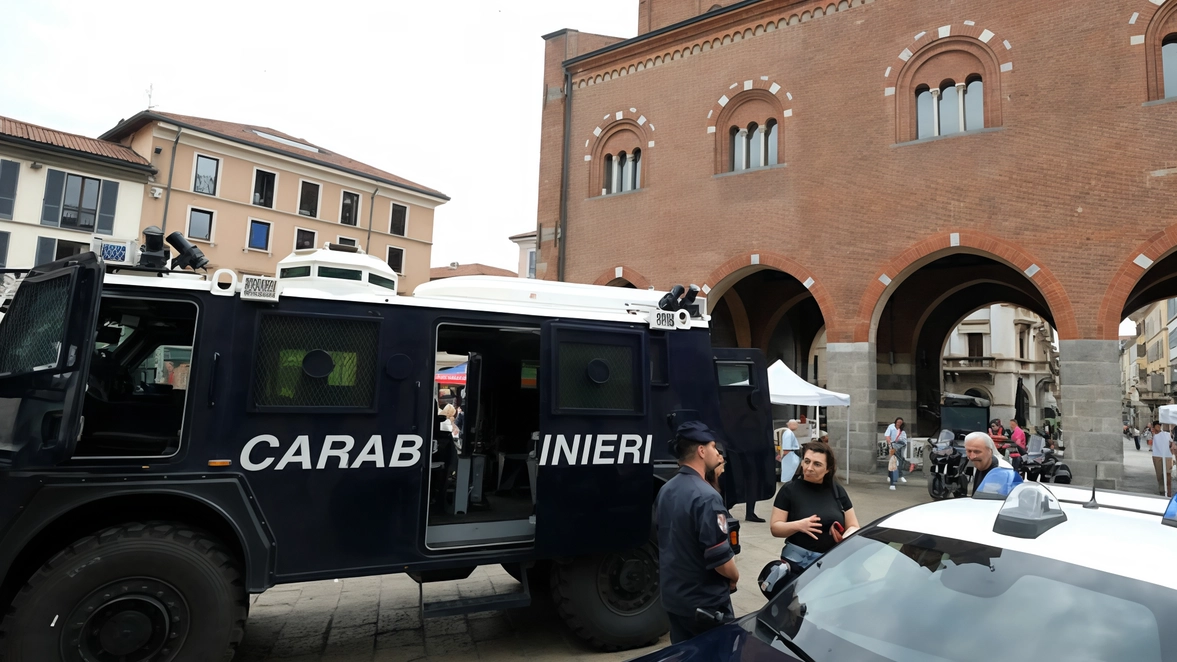I carabinieri del Comando provinciale di Monza e Brianza nello scorso anno hanno identificato 151mila persone e controllato 78mila veicoli I carabinieri del Comando provinciale di Monza e Brianza nello scorso anno hanno identificato 151mila persone e controllato 78mila veicoli