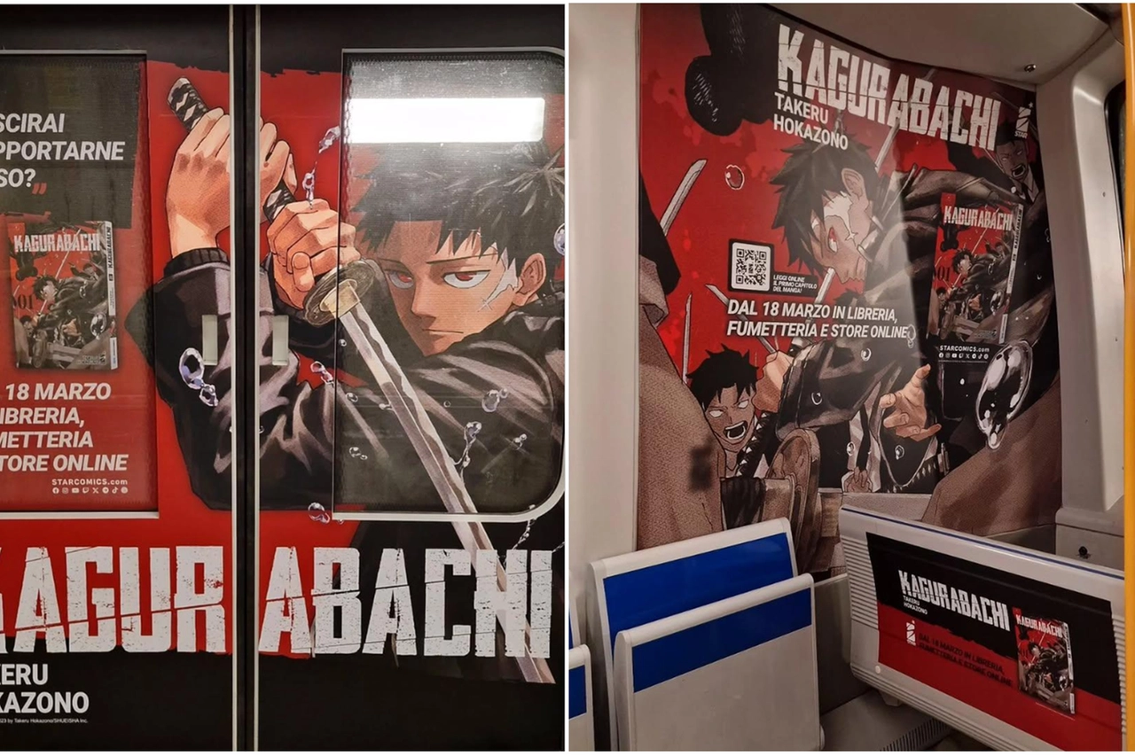 Porte e interno di un vagone del treno della linea metropolitana M5 dedicata al manga Kagurabachi
