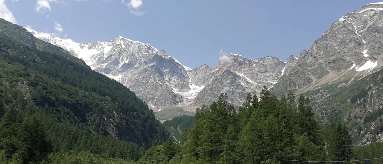 Incidente sul Monte Rosa, scivolata fatale nel canalone MarinelIi: morto scialpinista