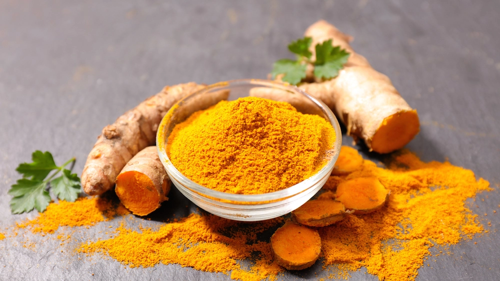 La curcuma è efficace anche contro l'Alzheimer - foto margouillat istock