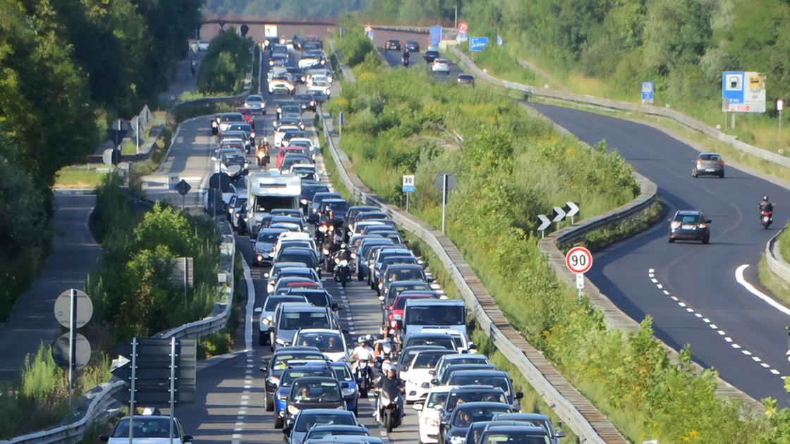 Traffico record sulla Statale 36: quasi 700mila auto veicoli in sei giorni Traffico record sulla Statale 36: quasi 700mila auto veicoli in sei giorni