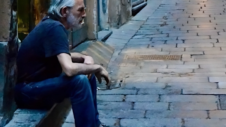 In aumento chi vive lungo la strada In aumento chi vive lungo la strada