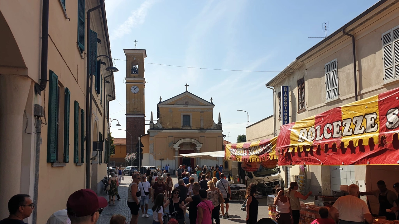 L’appuntamento con la fiera dedicata a San Rocco è stato rispettato nonostante l’assenza dei giovani L’appuntamento con la fiera dedicata a San Rocco è stato rispettato nonostante l’assenza dei giovani