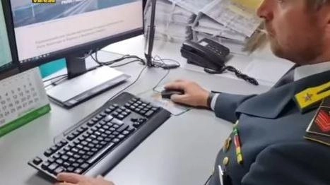 Il meccanismo per mettere mano ai fondi del Pnrr per finalità ben diverse da quelle per cui erano stati concessi è stato ricostruito dalla Guardia di Finanza Il meccanismo per mettere mano ai fondi del Pnrr per finalità ben diverse da quelle per cui erano stati concessi è stato ricostruito dalla Guardia di Finanza