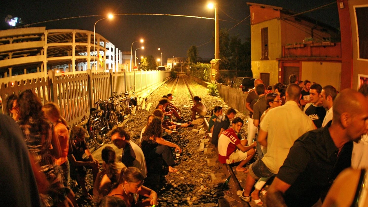 Il Comune di Brescia introduce il daspo urbano e nuove regole per contrastare comportamenti illeciti in alcune zone della città. Le modifiche al regolamento di Polizia urbana prevedono anche politiche educative. Il Comune di Brescia introduce il daspo urbano e nuove regole per contrastare comportamenti illeciti in alcune zone della città. Le modifiche al regolamento di Polizia urbana prevedono anche politiche educative.