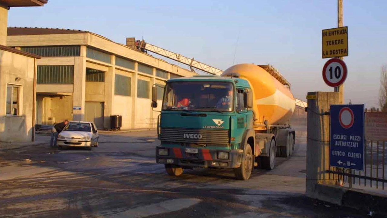 Rivive l’ex fabbrica abbandonata. Technoprobe acquista l’area: "Ampliamo l’attività produttiva"