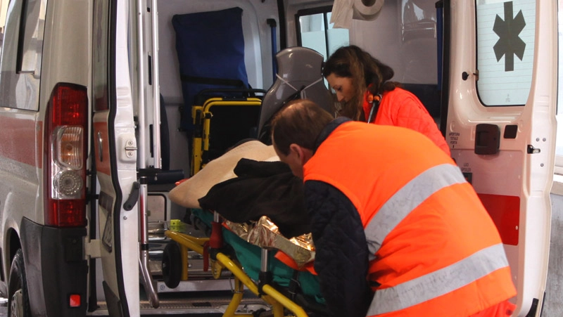 Gli intossicati sono stati portati in pronto soccorso