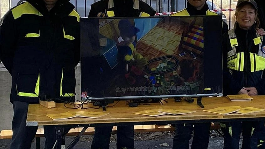 Partiranno i lavori per la nuova sede della protezione civile di Veduggio e Renate, ad appalto assegnato alla Radice Costruzioni Srl. Costo stimato 450mila euro, finanziato da Regione Lombardia e Comune di Veduggio. Inaugurazione prevista per l'estate 2025. Partiranno i lavori per la nuova sede della protezione civile di Veduggio e Renate, ad appalto assegnato alla Radice Costruzioni Srl. Costo stimato 450mila euro, finanziato da Regione Lombardia e Comune di Veduggio. Inaugurazione prevista per l'estate 2025.