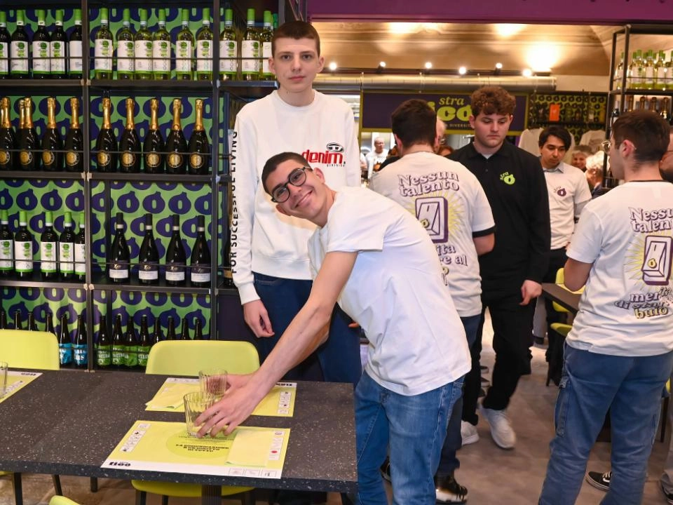 La pizzeria di Gallarate 'StraFICO' che impiega ragazzi autistici protagonista a Domenica In