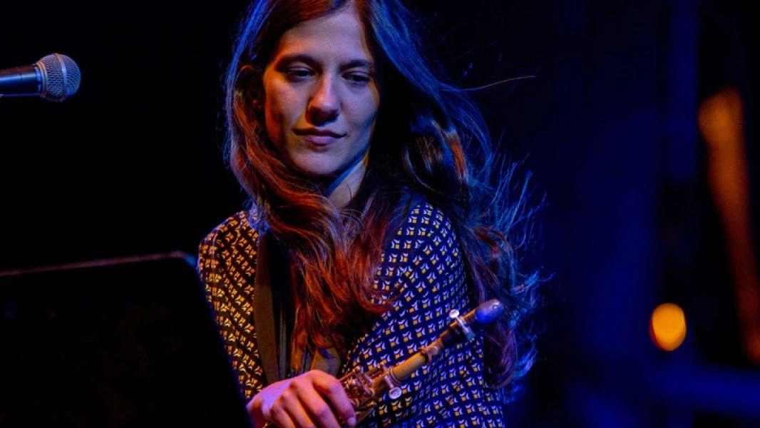 La sassofonista e cantante Eva Fernandez aprirà la tappa di Settimo del festival