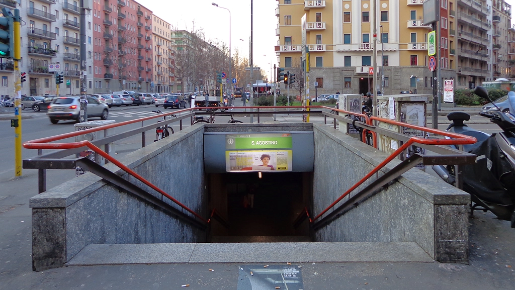 La fermata Sant'Agostino di Milano La fermata Sant'Agostino di Milano