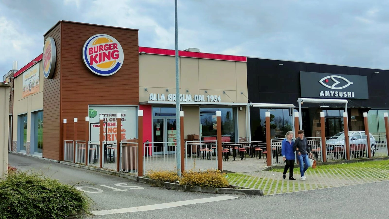 Il fast food di via Piacenza a Voghera finito nel mirino dei malviventi