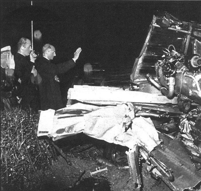 Olgiate Olona ricorda le 70 vittime del volo Twa, abbattuto dal fulmine nel 1959 Olgiate Olona ricorda le 70 vittime del volo Twa, abbattuto dal fulmine nel 1959