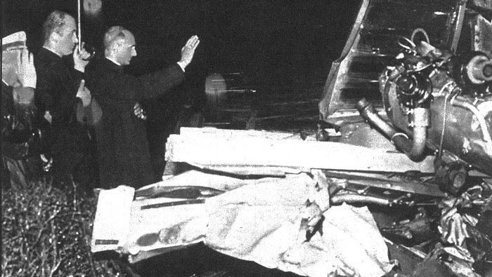 Il cardinale Montini sul luogo della tragedia (concessione del sito Settanta Vite Immortali)
