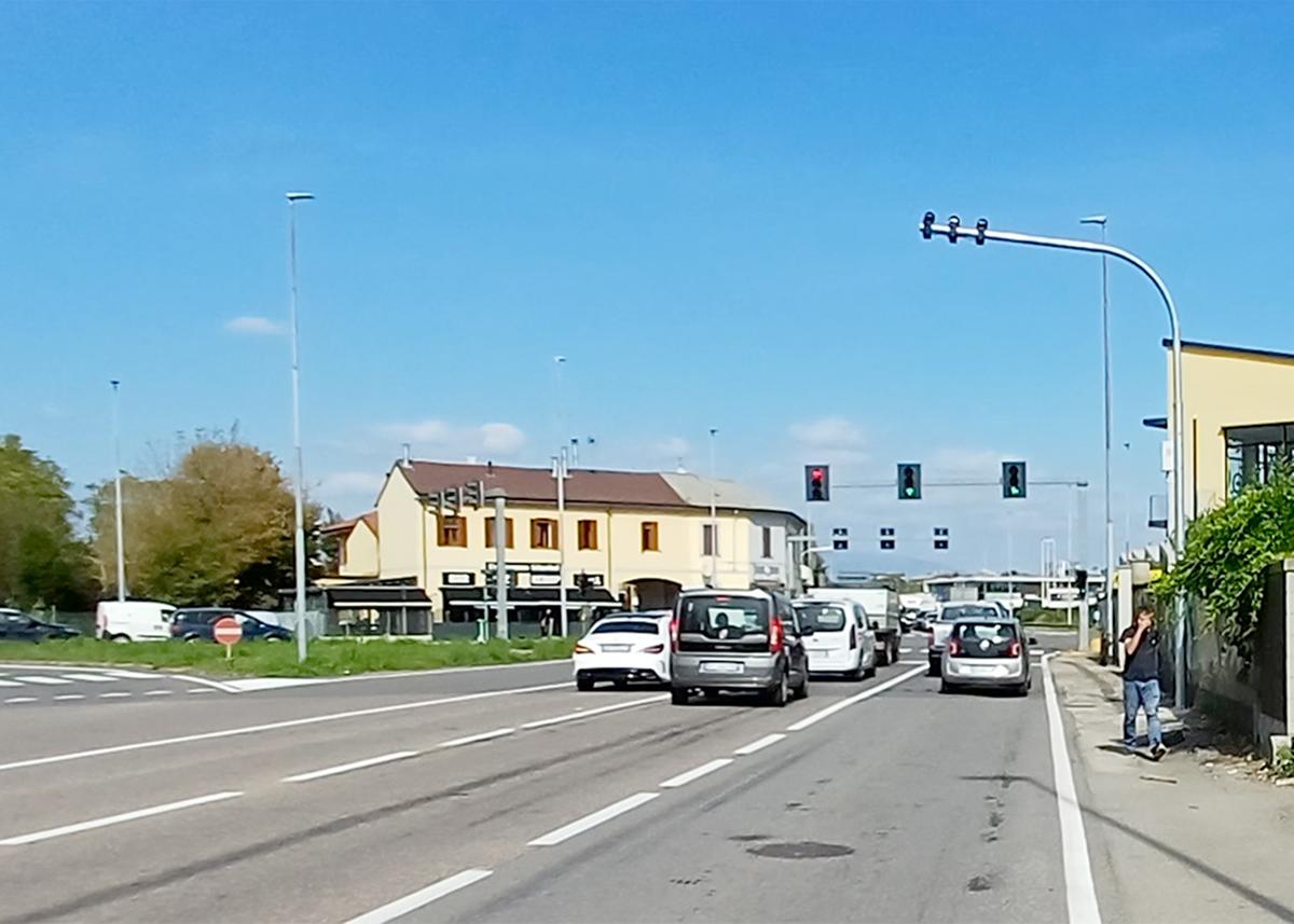 Installate telecamere T Red in Brianza: multe automatiche fino a 666 euro grazie al “Grande Fratello” di Malcantone Installate telecamere T Red in Brianza: multe automatiche fino a 666 euro grazie al “Grande Fratello” di Malcantone
