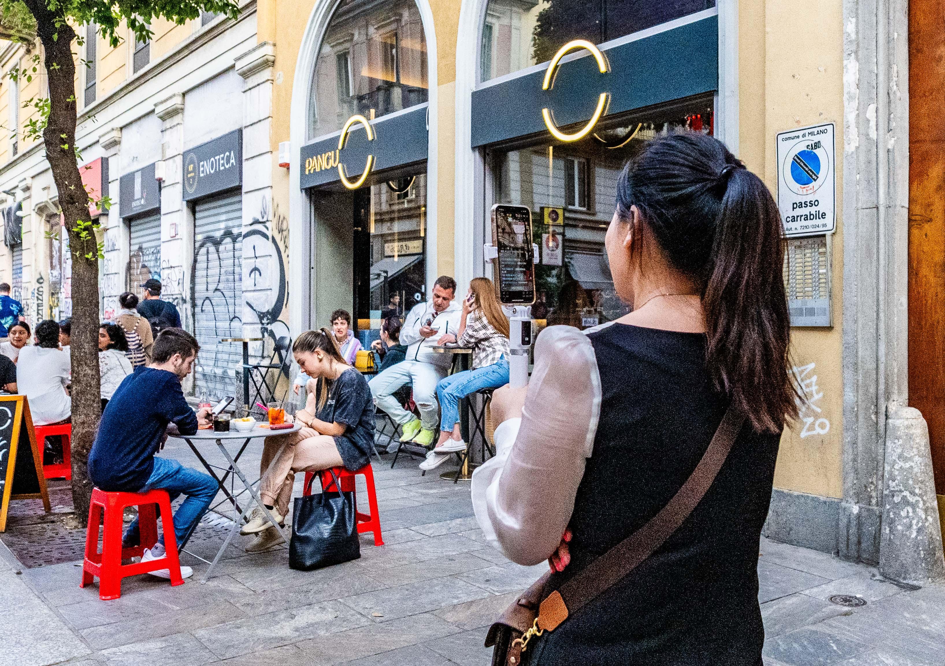 Paolo Sarpi, non solo Chinatown: tra i ristoranti etnici resistono le botteghe storiche Paolo Sarpi, non solo Chinatown: tra i ristoranti etnici resistono le botteghe storiche
