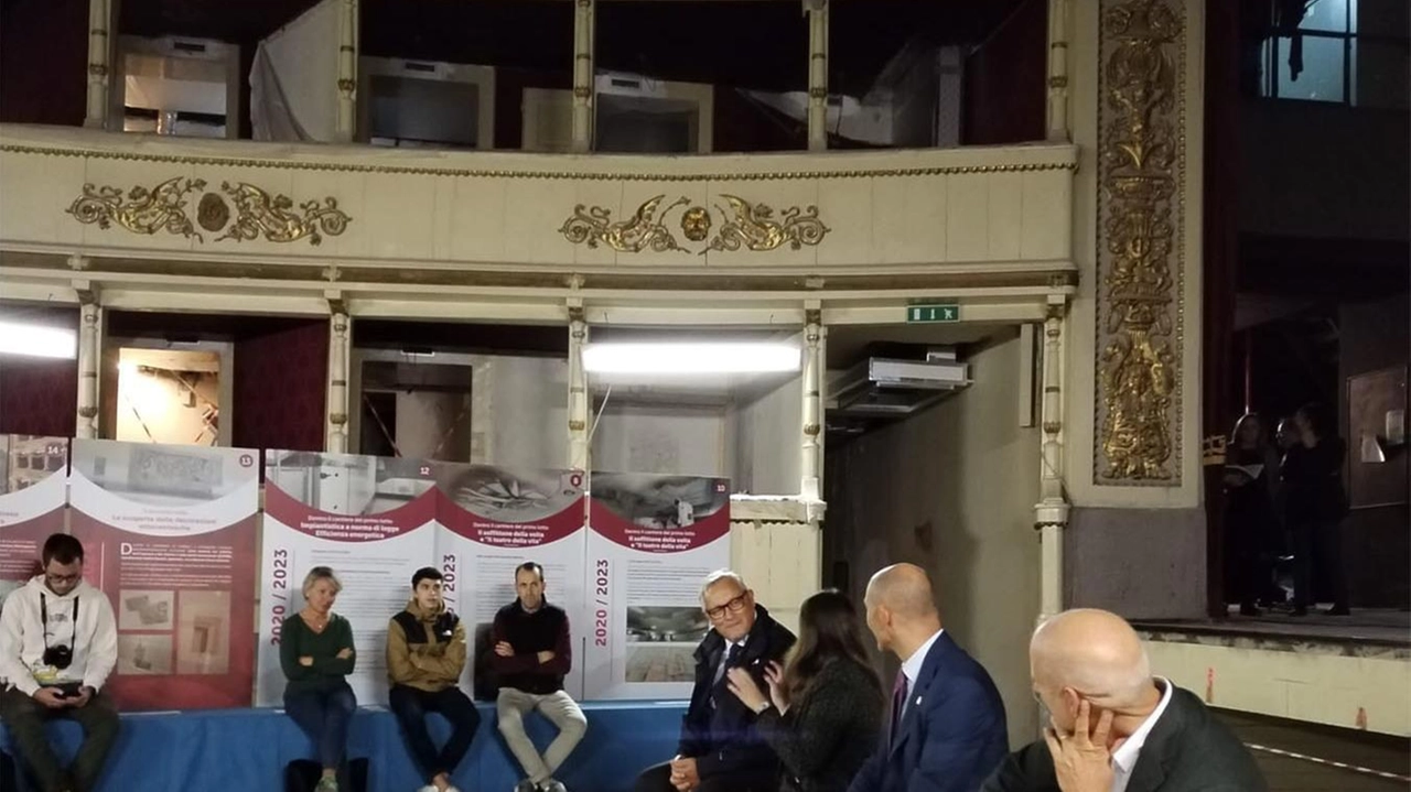 Una fondazione per gestire il Teatro della Società di Lecco, ora in fase di completa ristrutturazione. Come per il...
