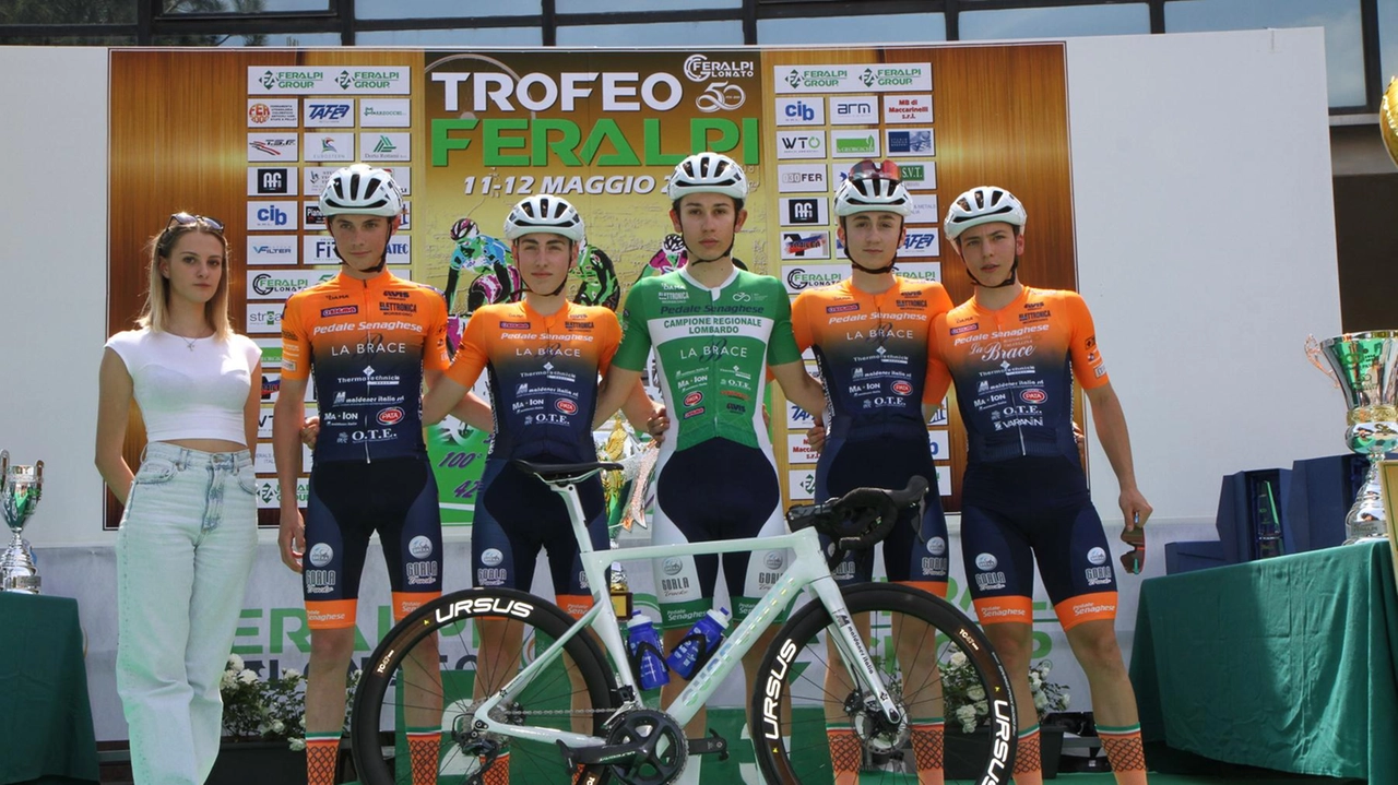 Giacomo Agostino (al centro) ha conquistato per distacco la dodicesima edizione del Gp Martiri Giacomo Agostino (al centro) ha conquistato per distacco la dodicesima edizione del Gp Martiri