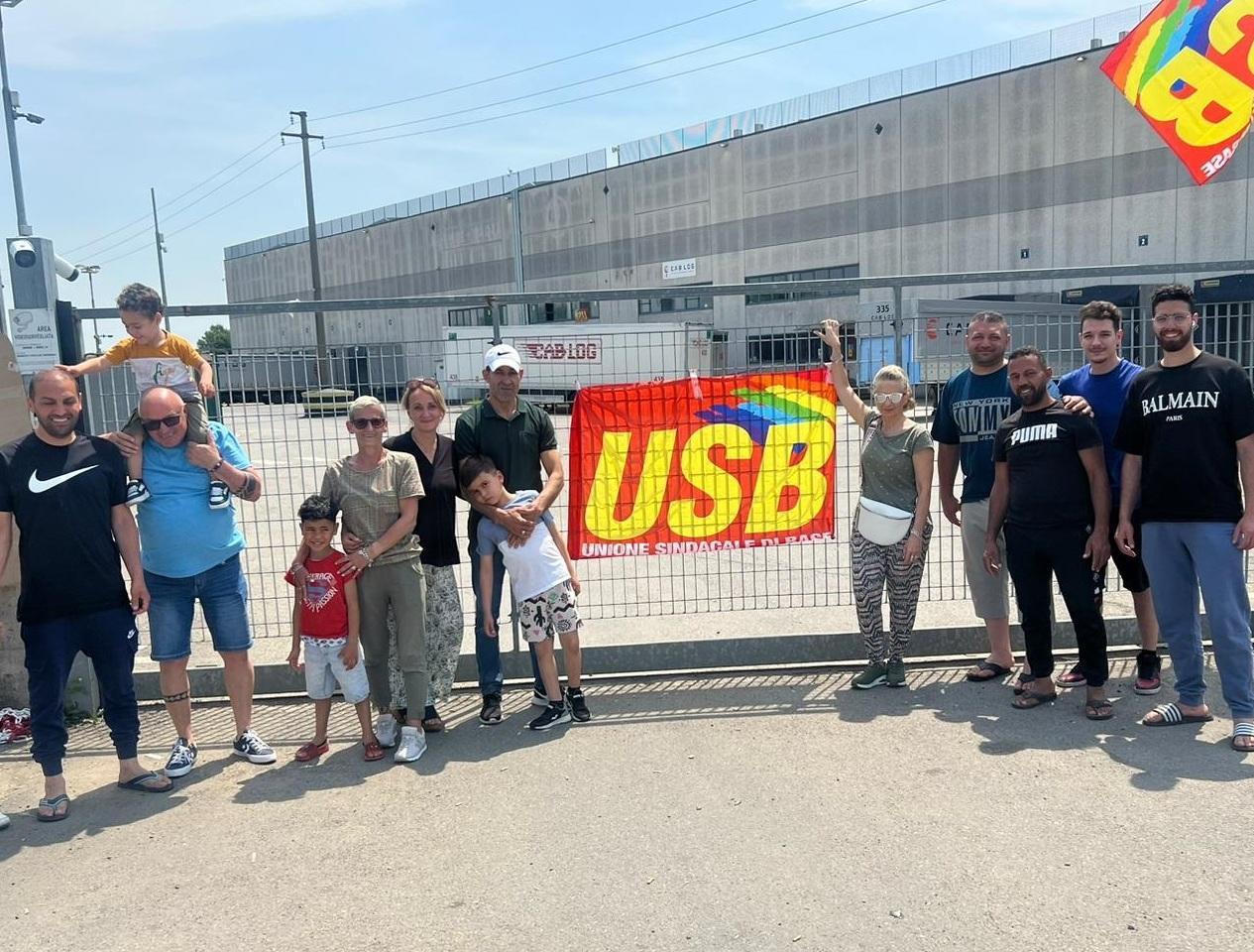 smantellato il presidio cablog dopo cinque giorni di sciopero in prefettura le basi per l8217accordo