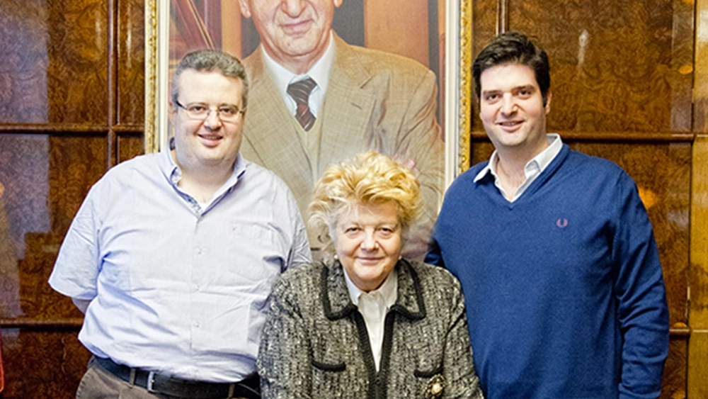 Dopo la scomparsa di Paolo, l’azienda è guidata dalla moglie Claudia con i figli Lorenzo (a sinistra) e Ferruccio ( a destra)