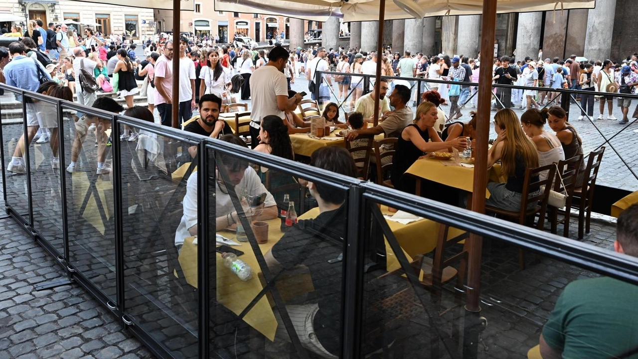 Il tema è stato trattato anche prima della riunione di oggi Il tema è stato trattato anche prima della riunione di oggi