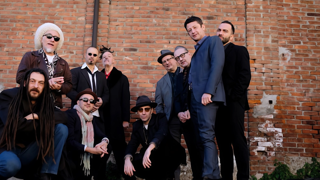 "Ti devo dire una cosa…". "Te la devo dire anch’io…". L’avventura tra reggae e ska che The Originals portano stasera...