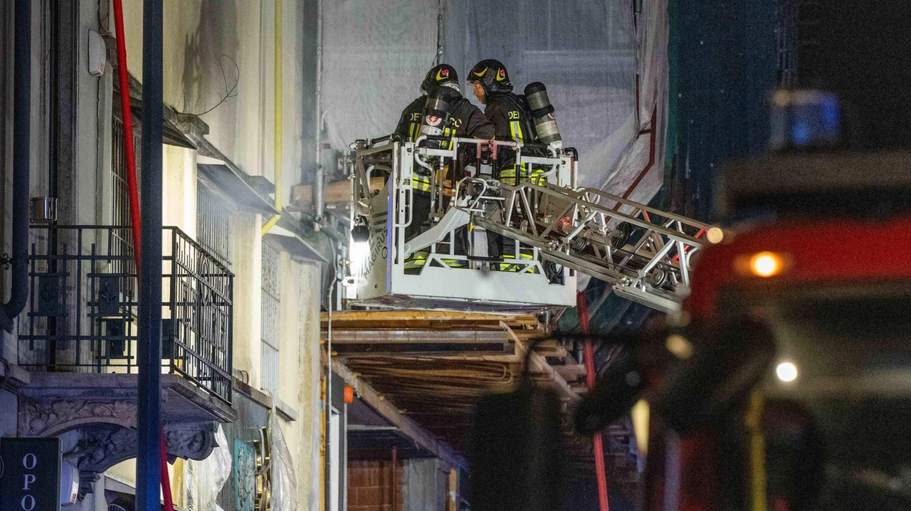 Sul posto sono intervenuti i vigili del fuoco (foto di repertorio) Sul posto sono intervenuti i vigili del fuoco (foto di repertorio)