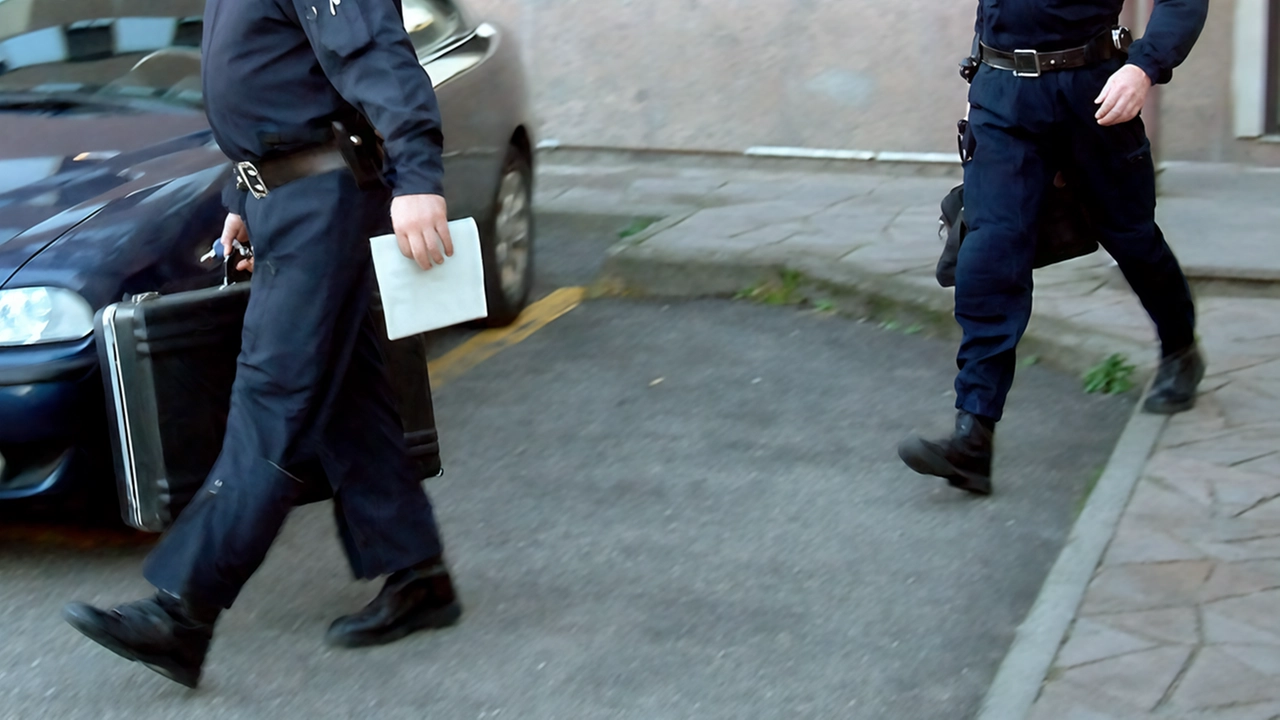 Le indagini sono state compiute dalla Digos che è riuscita a fermare il giovane poco prima di un attentato nella basilica di Bergamo Le indagini sono state compiute dalla Digos che è riuscita a fermare il giovane poco prima di un attentato nella basilica di Bergamo