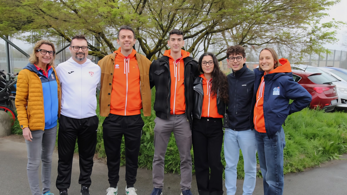 I volontari che hanno lavorato all’evento che ha coinvolto una ventina di famiglie