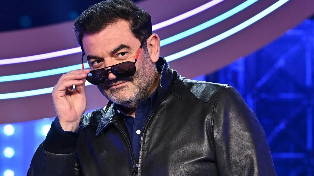 Max Giusti, 56 anni, comico, cabarettista, imitatore e conduttore televisivo Max Giusti, 56 anni, comico, cabarettista, imitatore e conduttore televisivo