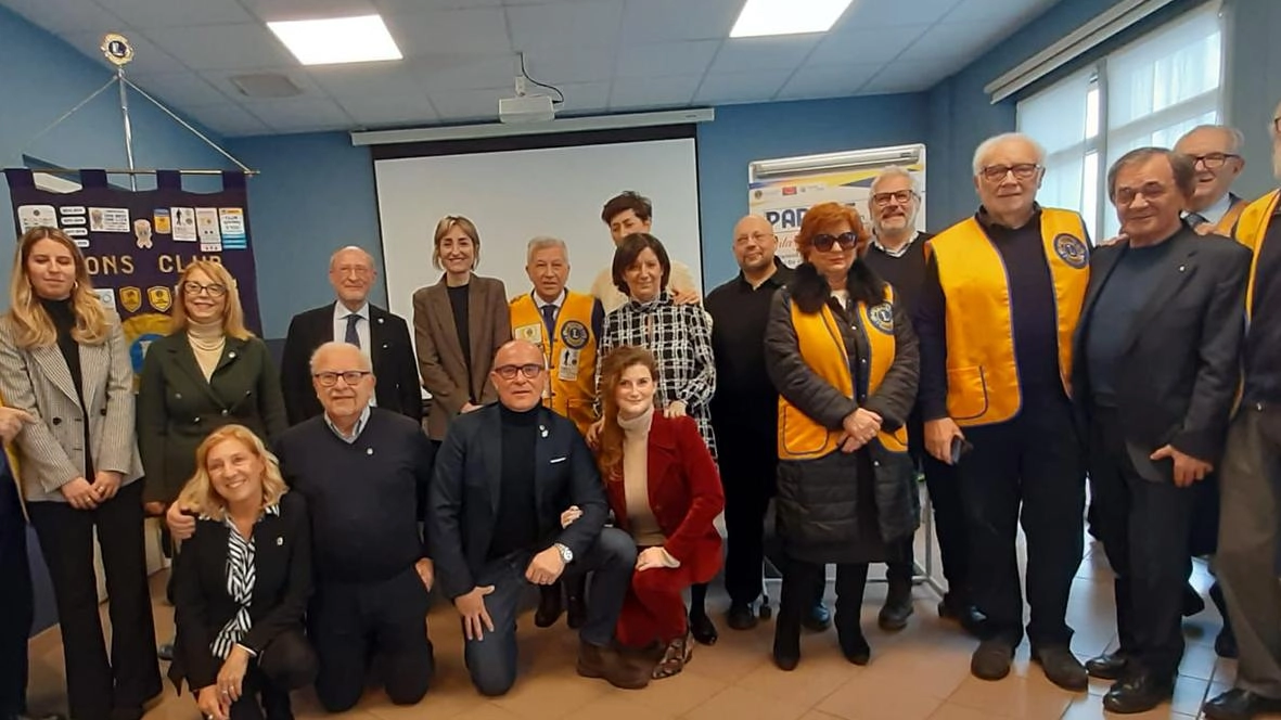 “Parole in musica, canta gli autori“ è la decima edizione del concerto organizzato dal Lions club Monza Parco, presieduto... “Parole in musica, canta gli autori“ è la decima edizione del concerto organizzato dal Lions club Monza Parco, presieduto...