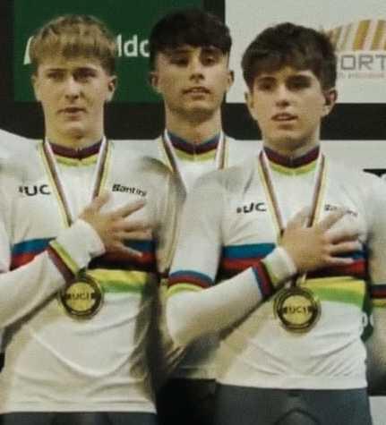 ai campionati juniores su pista riccardo colombo medaglia d8217oro 200 cresciuto nell8217us legnanese 1913