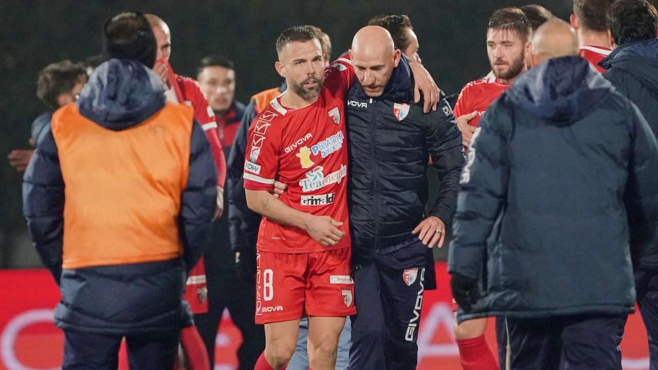 Mister Possanzini e capitan Burrai: il Mantova cerca 3 punti contro il Modena Mister Possanzini e capitan Burrai: il Mantova cerca 3 punti contro il Modena