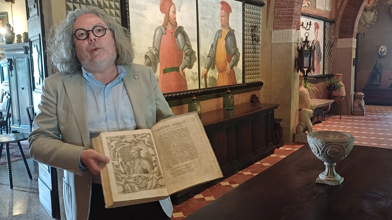 Il conservatore Stefano Lusardi nella Casa del Podestà