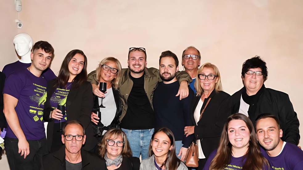 A Desio si tiene la "Camminata delle Città" in memoria di Mario Sala, per sostenere la ricerca sul tumore al pancreas. Medici e cittadini si uniscono per una causa importante. A Desio si tiene la "Camminata delle Città" in memoria di Mario Sala, per sostenere la ricerca sul tumore al pancreas. Medici e cittadini si uniscono per una causa importante.