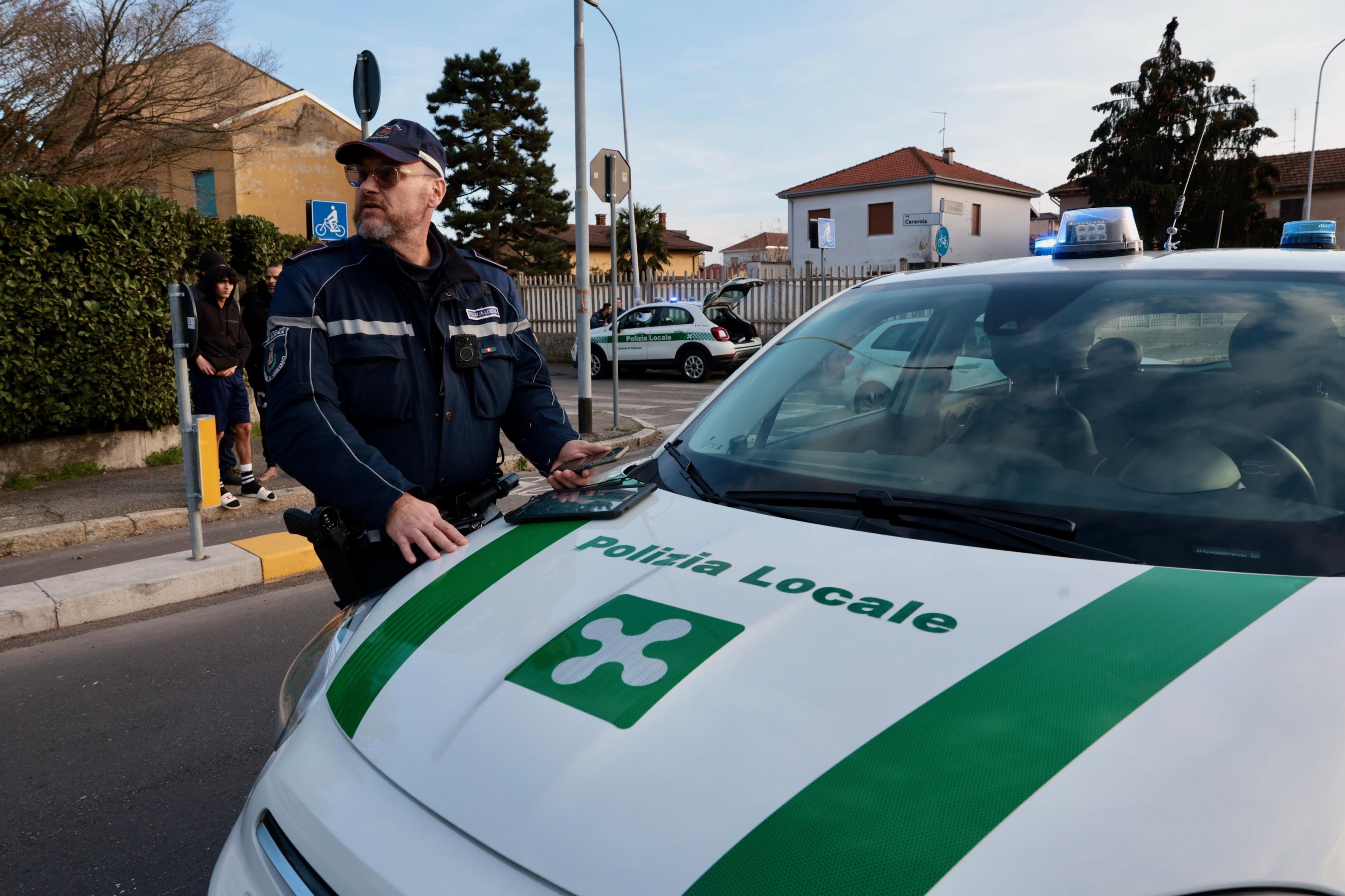 Vigevano, identificati gli autori della maxi rissa di domenica 22 giugno: cinque denunciati Vigevano, identificati gli autori della maxi rissa di domenica 22 giugno: cinque denunciati