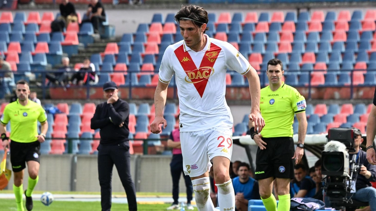 Gennaro Borrelli, 25 anni, ha segnato un gol fondamentale contro il Cittadella