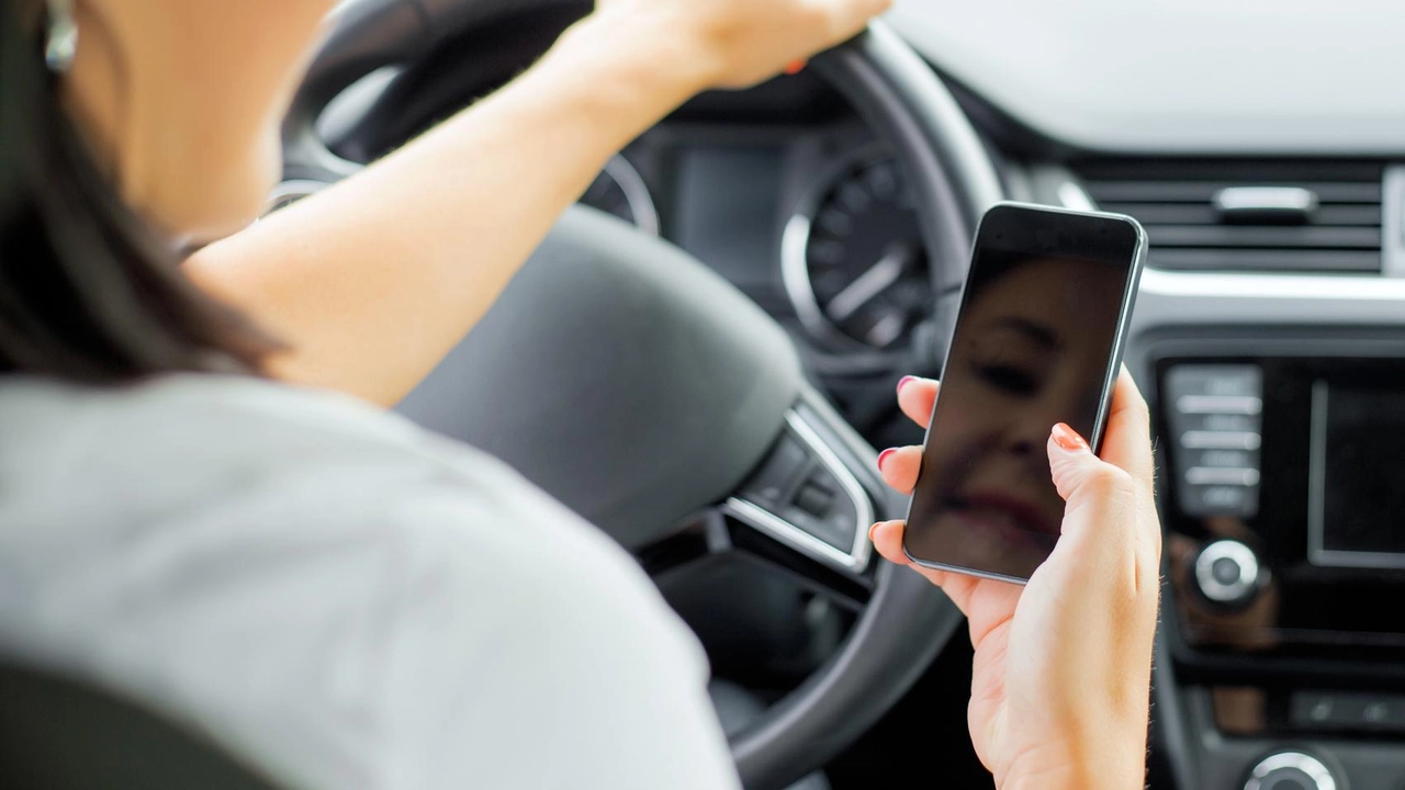 L’imputata con il suo telefono tre anni fa aveva ripreso l’amica mentre era in un momento di intimità con un conoscente L’imputata con il suo telefono tre anni fa aveva ripreso l’amica mentre era in un momento di intimità con un conoscente