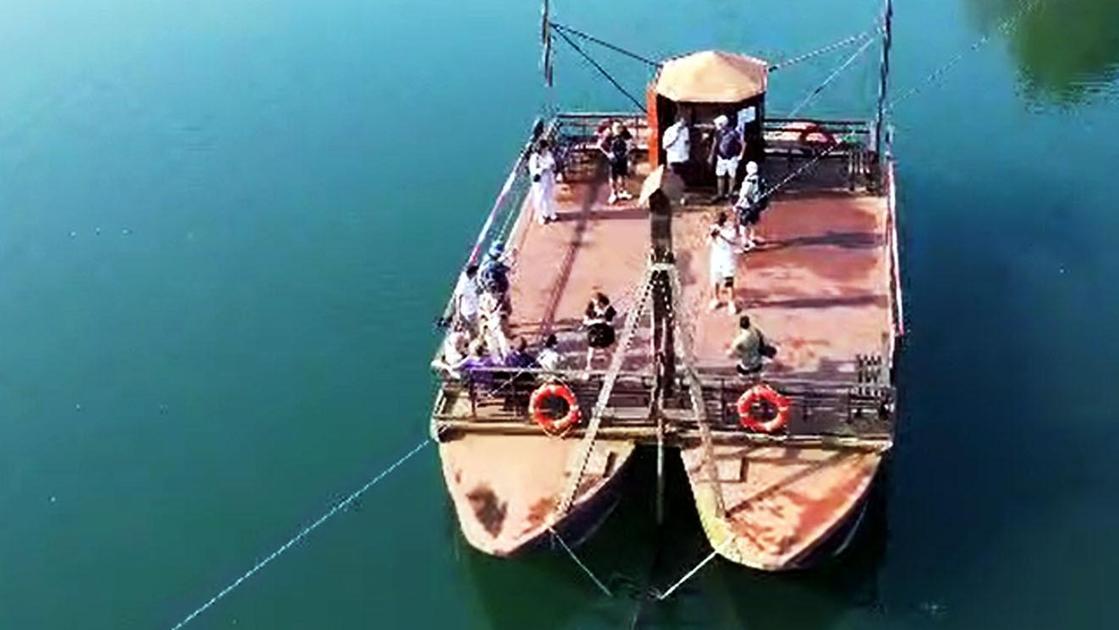 Traghetto leonardesco. Il sindaco non è più solo alla guida del battello