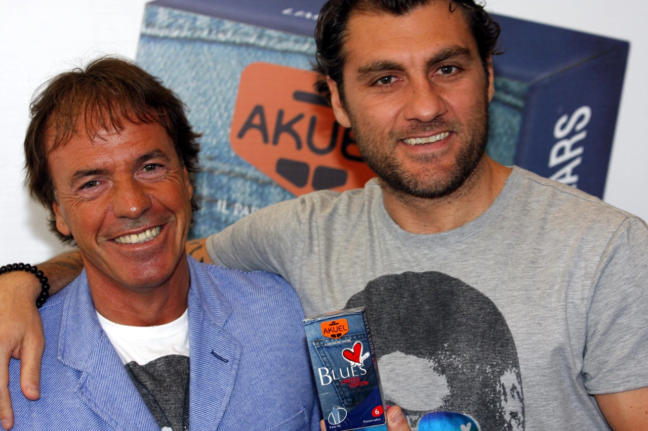 MILANO - CHRISTIAN BOBO VIERI CON AKUEL E SWEET YEARS PRESENTANA IL PRIMO PRESERVATIVO GRIFFATO