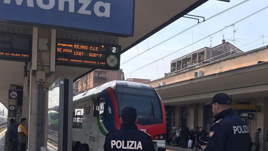 fine di un incubo lungo i binari i rapinatori dei treni in manette traditi dal tatuaggio e dai social da Ilgiorno.it fine di un incubo lungo i binari i rapinatori dei treni in manette traditi dal tatuaggio e dai social