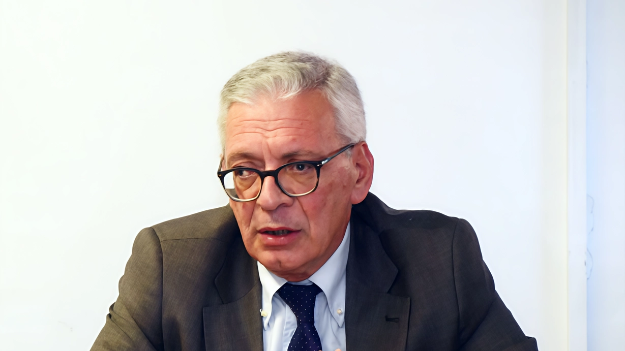 A Lecco furti in aumento prima di Natale, ma reati in generale in calo. Prefetto e forze dell'ordine attivano piano di sicurezza per garantire un Natale sereno ai cittadini. A Lecco furti in aumento prima di Natale, ma reati in generale in calo. Prefetto e forze dell'ordine attivano piano di sicurezza per garantire un Natale sereno ai cittadini.