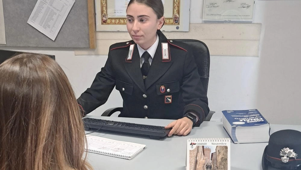 Dello, 44enne allontanato per maltrattamenti dalla casa di madre e figlia: va a trovare la ragazza e viene subito arrestato